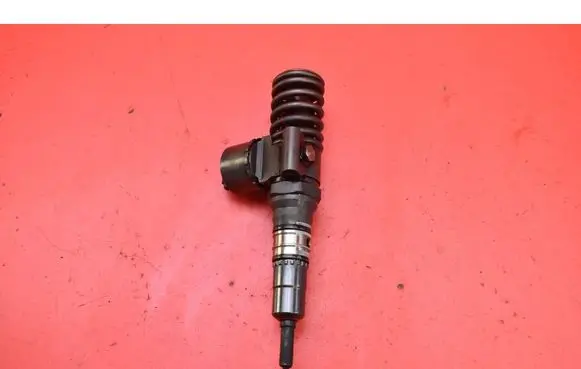 Skoda Octavia Mk2 (1Z) Fuel injector 03G130073G