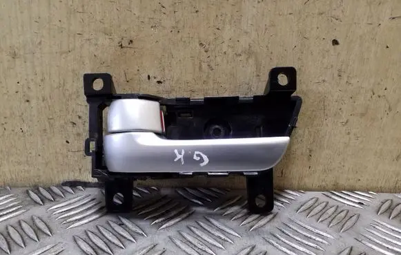 KIA Sorento Rear door interior handle 826132P000