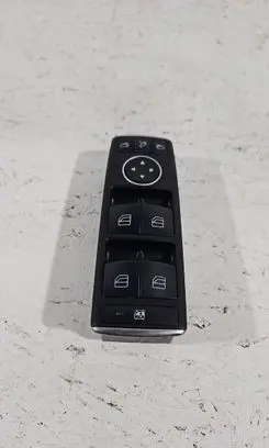 Mercedes-Benz C W204 Electric window control switch A2049055402 10021551