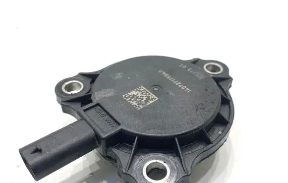 Mercedes-Benz CLA C117 X117 W117 Camshaft 