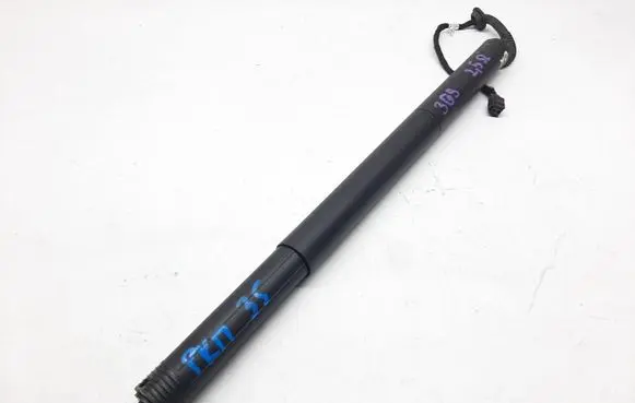 Volkswagen PASSAT B8 Tailgate strut 3G9827851E