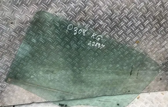 Peugeot 308 Rear door window glass