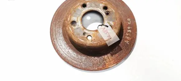 Mercedes-Benz E W210 Rear brake disc neventiliuojamas