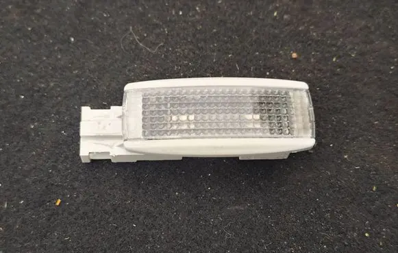 Volkswagen PASSAT B5.5 Other interior light 3B0947113