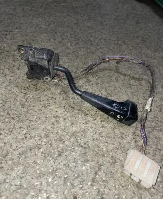 BMW 3 E30 Wiper control stalk 1372582