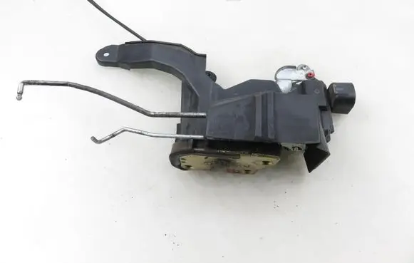 Toyota Avensis T220 Front door lock 