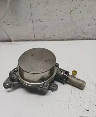 Renault Master III Vacuum pump 146508418R