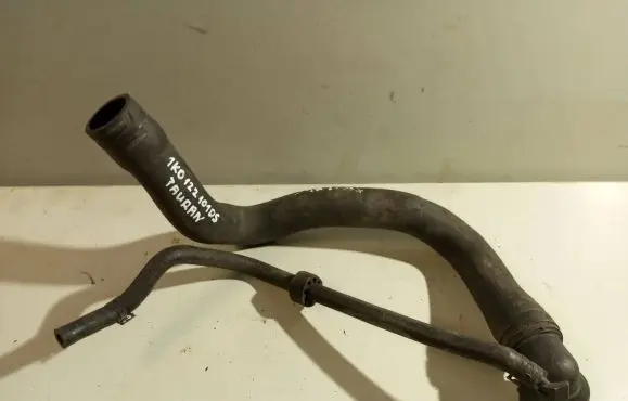 Volkswagen Touran I Engine coolant pipe/hose 1K0122101DS