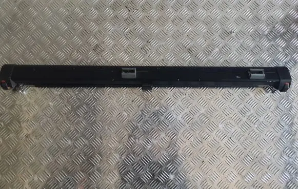 Volkswagen Golf VI Trunk separation 
