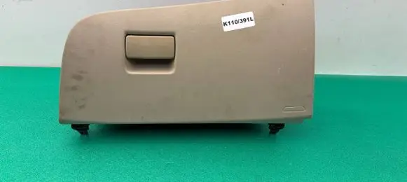 Opel Insignia B Glove box 39097523