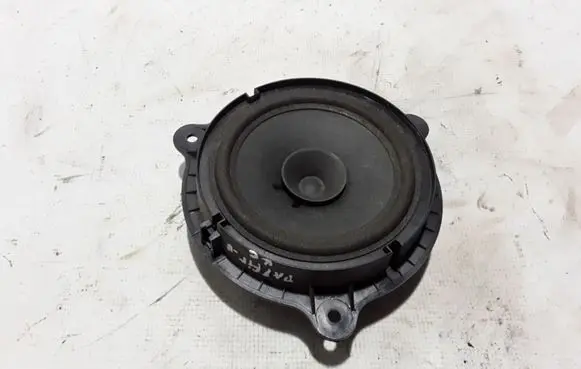 Nissan Pathfinder R51 Rear door speaker 281563X30A