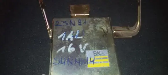 Nissan Sunny Engine control unit/module 2260458c05 edc-n86