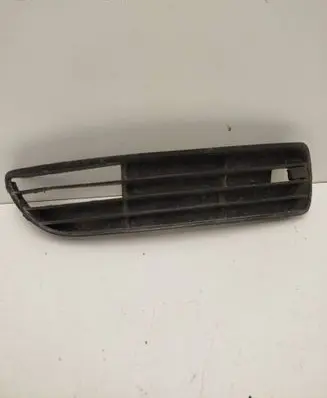 Audi A4 S4 B5 8D Front bumper lower grill 8D0807346B