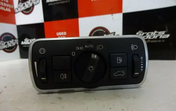 Volvo V70 Light switch 30739456