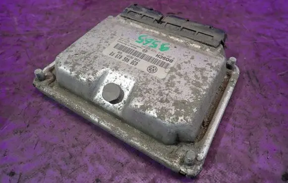 Skoda Octavia Mk2 (1Z) Engine control unit/module ECU 