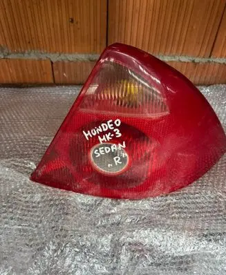Ford Mondeo Mk III Rear/tail lights 