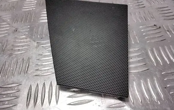 Side speaker trim/cover