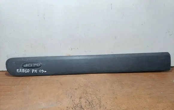 Renault Kangoo I Front door trim (molding) 8200077534 8200077532 8200077531