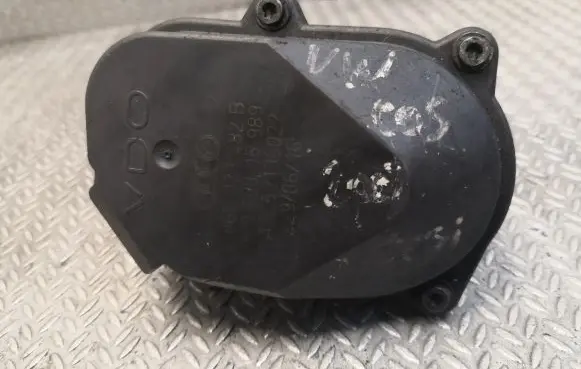 Volkswagen Eos Intake manifold valve actuator/motor 06F133482B