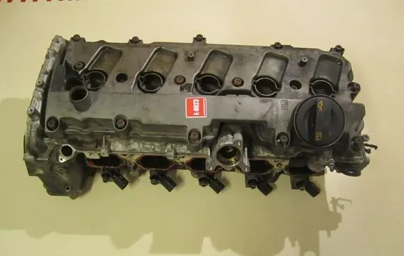 Audi A6 S6 C6 4F Engine head 07L103285K 07L103373J