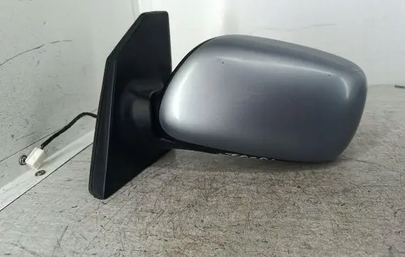 Toyota Corolla E120 E130 Front door electric wing mirror 