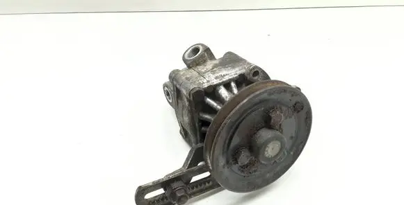 BMW 5 E34 Power steering pump 1133386