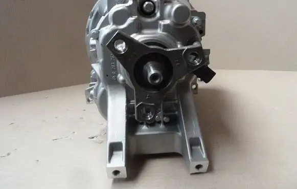 Mercedes-Benz C W203 Manual 5 speed gearbox A2032603002