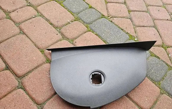Opel Astra K Dashboard side end trim 39037450-