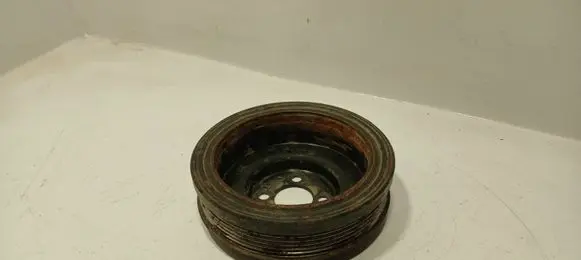 Volkswagen Caddy Crankshaft pulley 038105243M