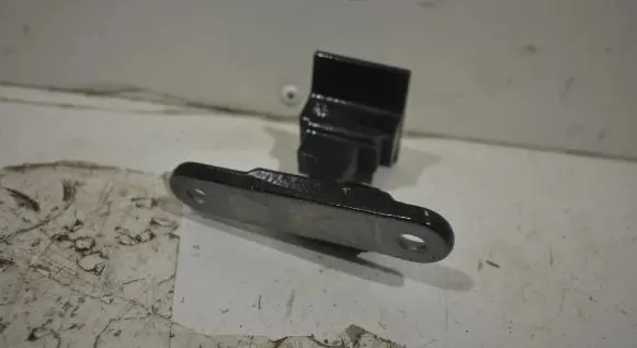 BMW 5 F10 F11 Rear door lower hinge