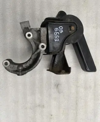 Jeep Compass Engine mount vacuum valve 