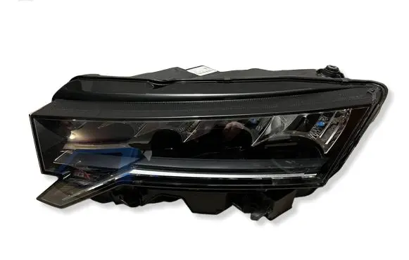 Skoda Octavia Mk4 Headlight/headlamp 5E4941009