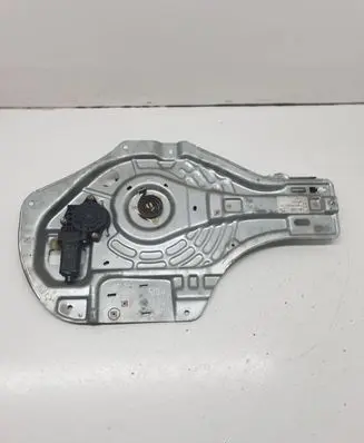 Hyundai Tucson JM Front door window regulator with motor 824702E010