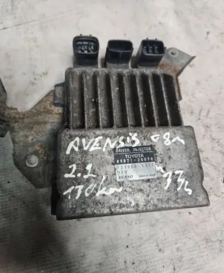 Toyota Avensis T250 Fuel injection control unit/module 8987120070 1310001371
