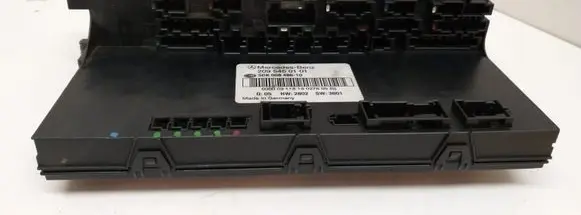 Mercedes-Benz C AMG W202 Fuse box set 2095450101 5DK00848610