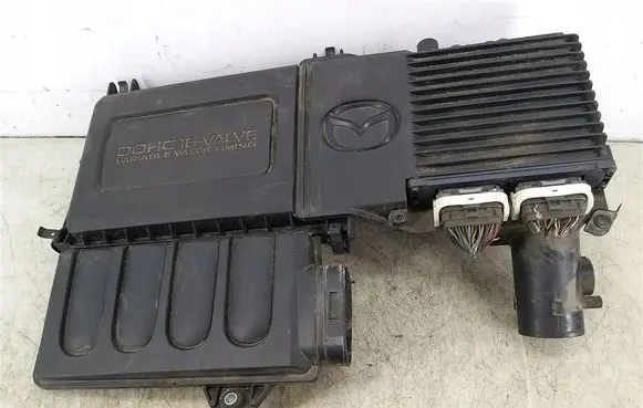 Mazda 2 Engine control unit/module ZYC3