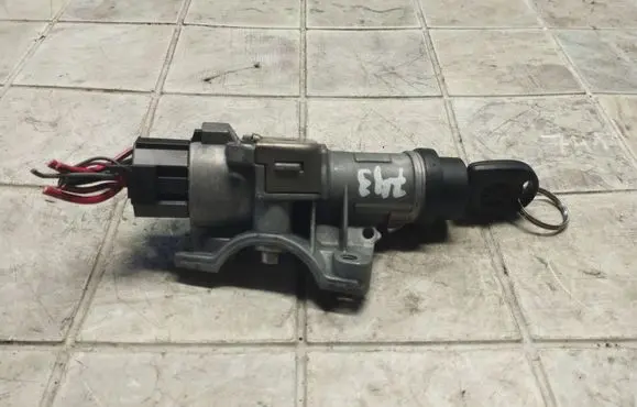 Volkswagen Fox Ignition lock 4B0905851