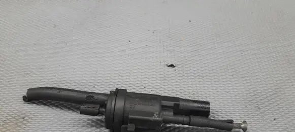 Mercedes-Benz E W212 Valve vacuum 0025401497