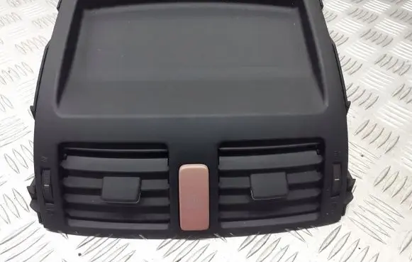 Toyota Auris 150 Dashboard side air vent grill/cover trim 55670-02130