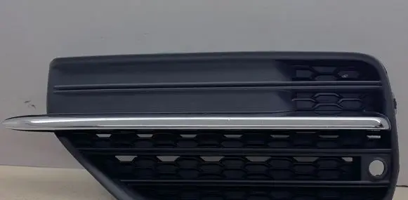 Volvo XC90 Front bumper lower grill 31383441