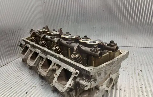 Dodge RAM Engine head 530218180E