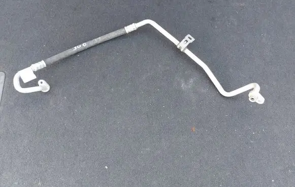 Peugeot 308 Air conditioning (A/C) pipe/hose 9675635980