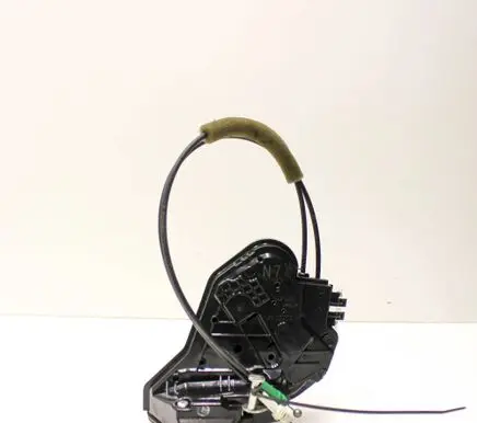 Toyota Camry VIII XV70 Rear door lock 7072907A