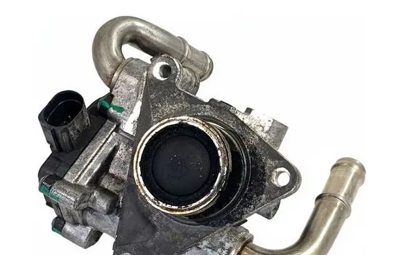 Volkswagen Caddy EGR valve 04L131501AD