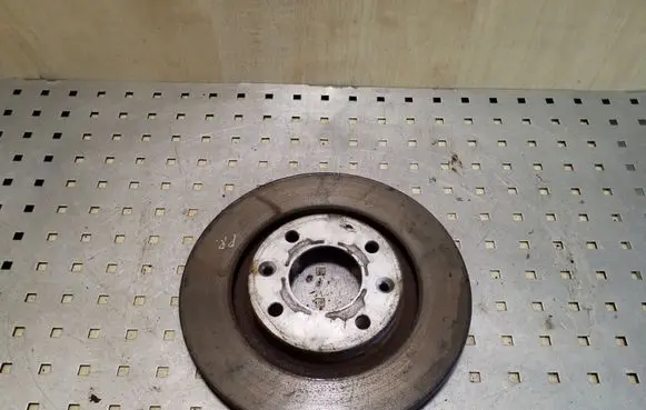 Peugeot 208 Front brake disc