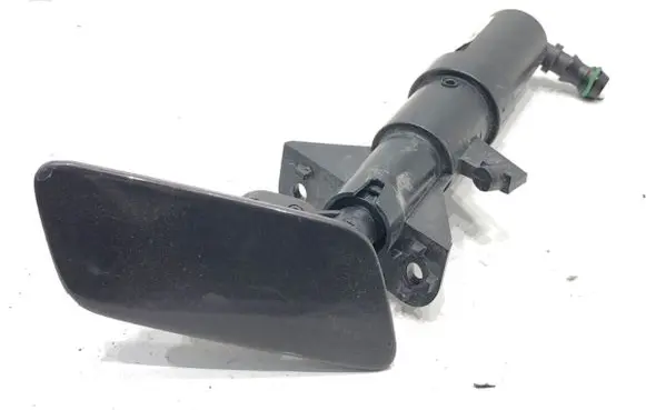 Volkswagen PASSAT CC Headlight washer spray nozzle 3C8955104