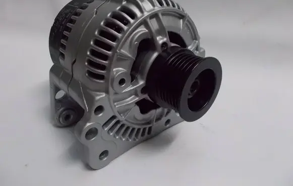 Audi A4 S4 B5 8D Generator/alternator 028903025E 14V4590A 0123320003