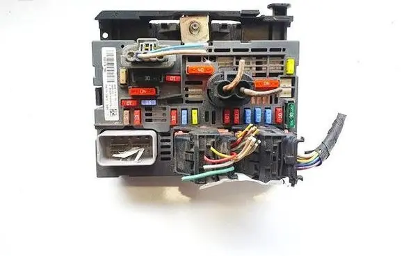 Peugeot 207 Fuse box set 9636079380