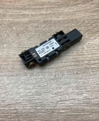 Audi A4 S4 B5 8D Airbag deployment crash/impact sensor 8E0959643A