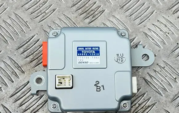 Toyota Auris E180 Other control units/modules 8989212010